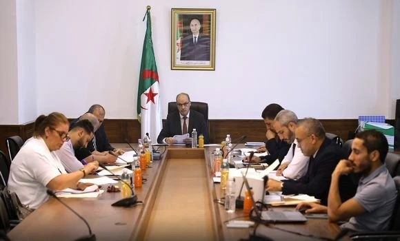 برايك يشرف على افتتاح أشغال لجنة مراجعة دفاتر الشروط لموسم حج 2026