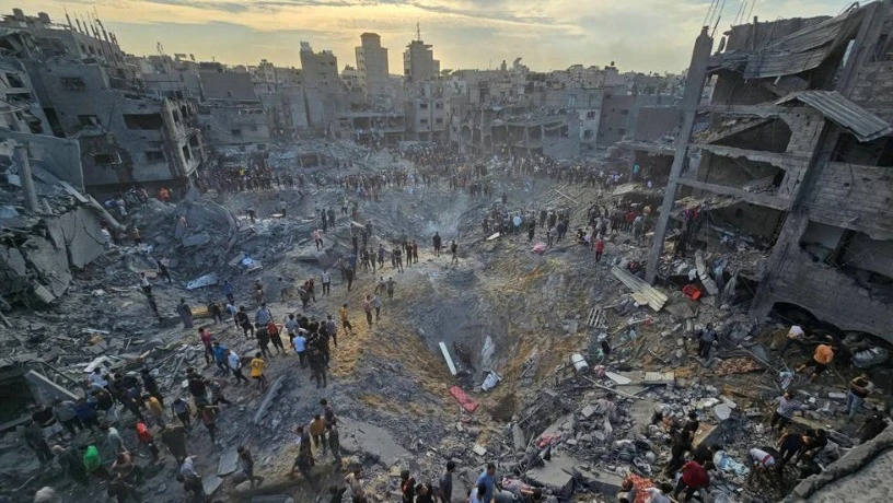 استشهاد 59 فلسطينيا في غارات للاحتلال الصهيوني استهدفت منازل مدنيين في قطاع  غزة