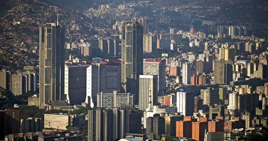 توقيف الرئيس مادورو و نقله الى خارج فنزويلا من طرف القوات الأمريكية