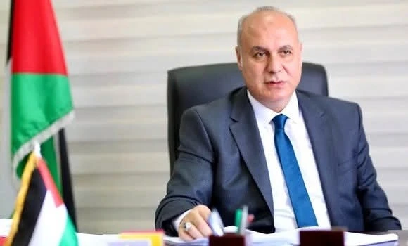 وزير الثقافة الفلسطيني يدعو لحماية المخطوطات  المهددة بالنهب والتدمير