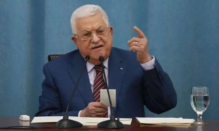 الرئيس عباس يجدد رفضه محاولات تهجير الشعب الفلسطيني من أرضه