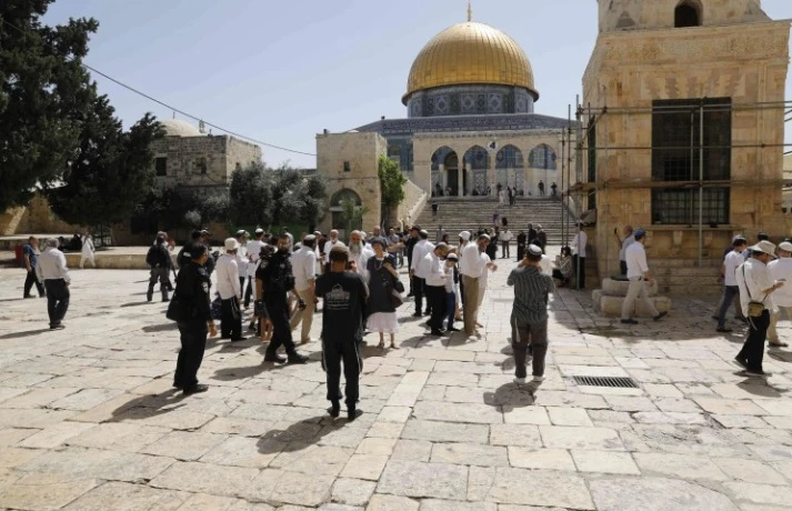 فلسطين: مستوطنون صهاينة يقتحمون المسجد الأقصى المبارك