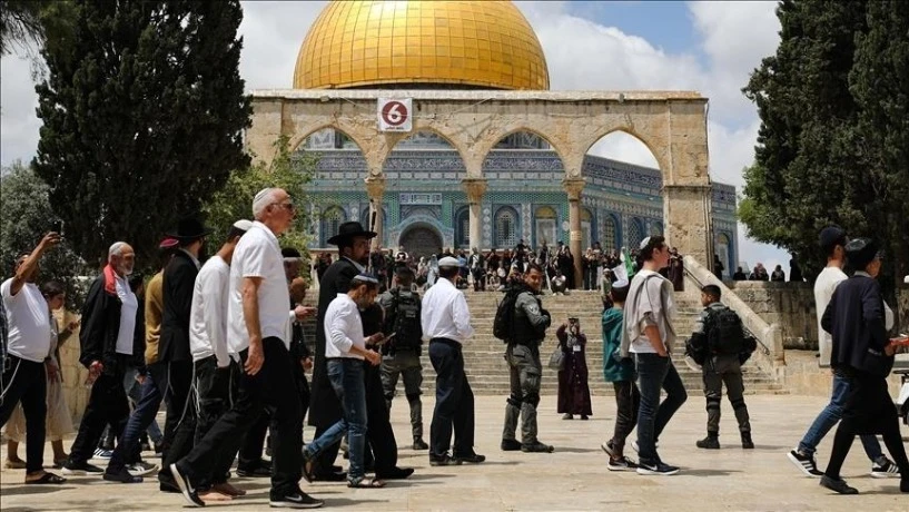 أعداد كبيرة من المستوطنين تقتحم باحات المسجد الأقصى المبارك