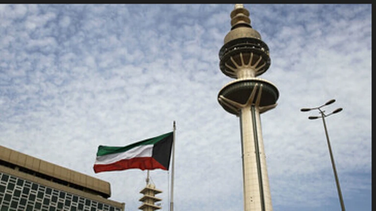 الكويت تعرب عن إدانتها للعدوان الصهيوني على إيران