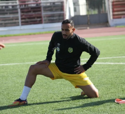 إدارة شبيبة الساورة تكشف عملية نصب قبل إغلاق سوق الانتقالات...........عرض وهمي بقيمة 800 ألف يورو لضم اللاعب بوطيش  الى نادي هولندي