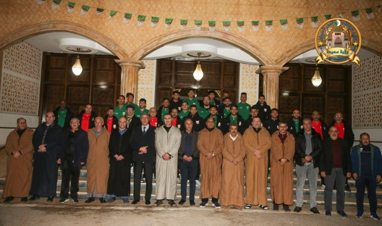 عشية مباراة مولودية سعيدة وشباب باتنة في منافسة الكأس : الوالي  امومن مرموري  يستقبل اللاعبين و يحفزهم على التأهل إلى المربع الذهبي