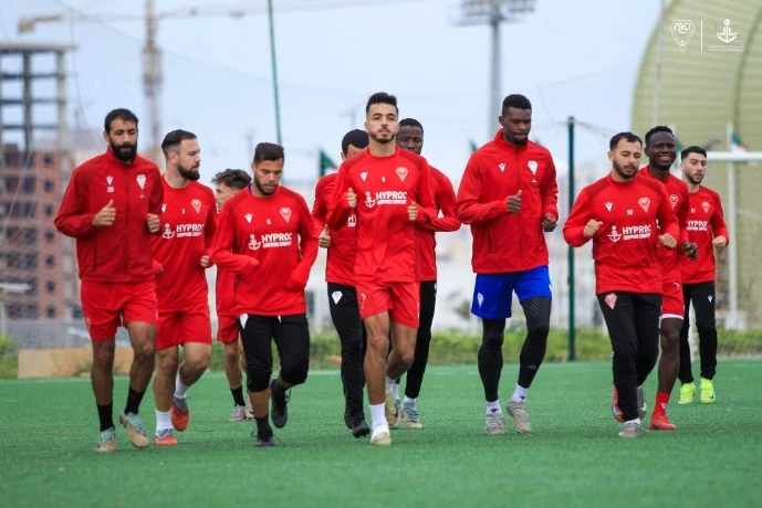 تربص مولودية وهران بفندق الميريدان يختتم يوم الجمعة :  هاجس المباريات الودية  يؤرق الطاقم الفني