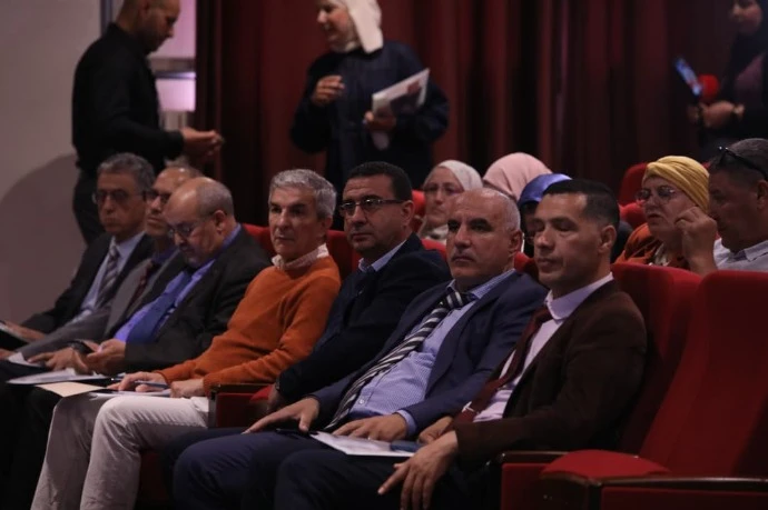 الملتقى الوطني حول الذكاء الاصطناعي ورقمنة القطاع الرياضي بجامعة  وهران للعلوم والتكنولوجيا: الدعوة إلى  وضع استراتيجية وطنية للابتكار الرقمي