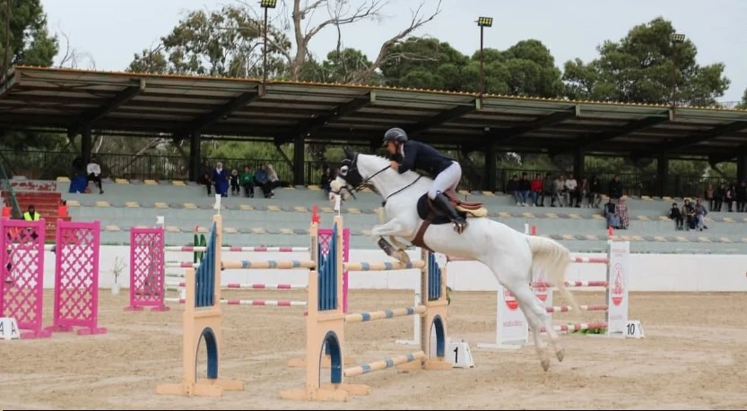 الأسبوع الثاني للبطولة الوطنية للفروسية في القفز على الحواجز بوهران:  الباهية تتألق في صنف الأشبال