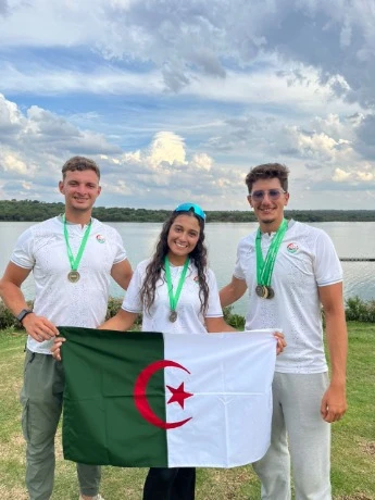 بعد غلق مقرات الأندية والرابطة بالميناء....أبطال دوليون في التجديف والكاياك بوهران يوّجهون  نداء استغاثة  للسلطات
