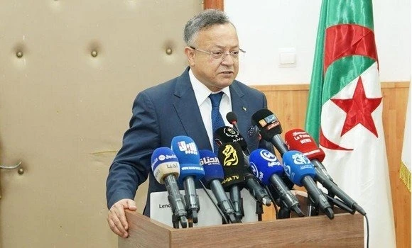 إطلاق الاستراتيجية الوطنية لتنظيم وتطوير زراعة الزعفران في الجزائر وتعميمها