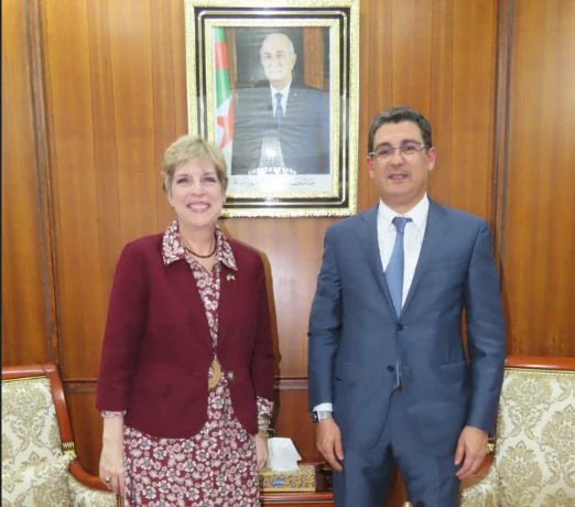 وزير الصحة يستقبل سفيرة الولايات المتحدة الأمريكية بالجزائر