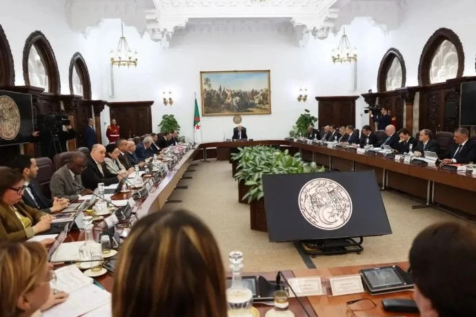 رئيس الجمهورية يأمر وزير الفلاحة بالجاهزية التامة لموسم الحصاد