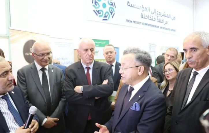 بداري يدشن  الشباك الوحيد بمركز رواد الاعمال والمقاولاتية ويؤكد  : جامعة تلمسان اضحت نموذجا رائدا