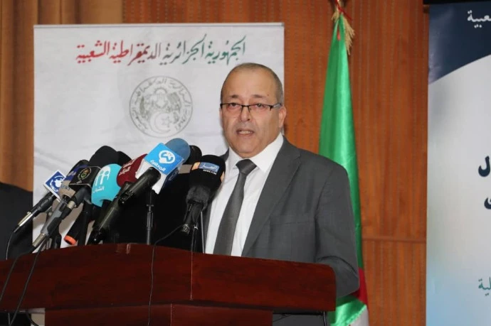 وزير الاتصال يؤكد من تلمسان على الضرورة المستعجلة لتكوين الصحفيين
