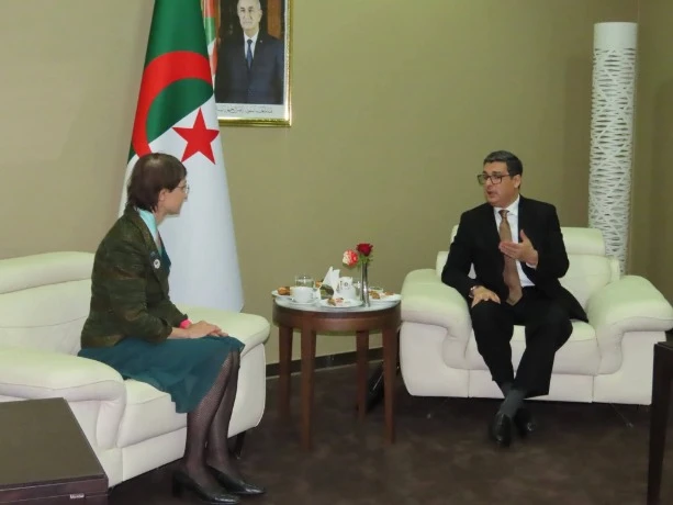 وزير الصحة يستقبل مديرة المركز الدولي لبحوث السرطان