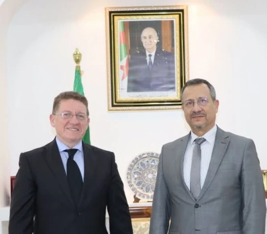 أشغال عمومية : رخروخ يتباحث فرص الاستثمار مع رئيس مجلس الأعمال  الجزائري-الأمريكي