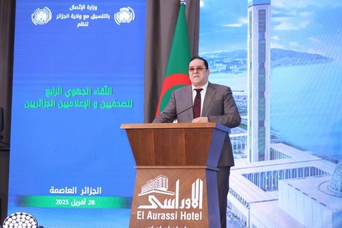 وزير الاتصال ينوه بالتجاوب الكبير للصحافيين مع مسعى استحداث جبهة إعلامية  وطنية موحدة