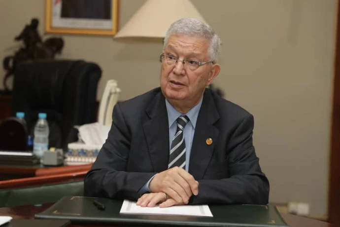 وفاة رئيس نيجيريا الأسبق محمد بوهاري: السيد ناصري يوقع على سجل التعازي  بسفارة نيجيريا