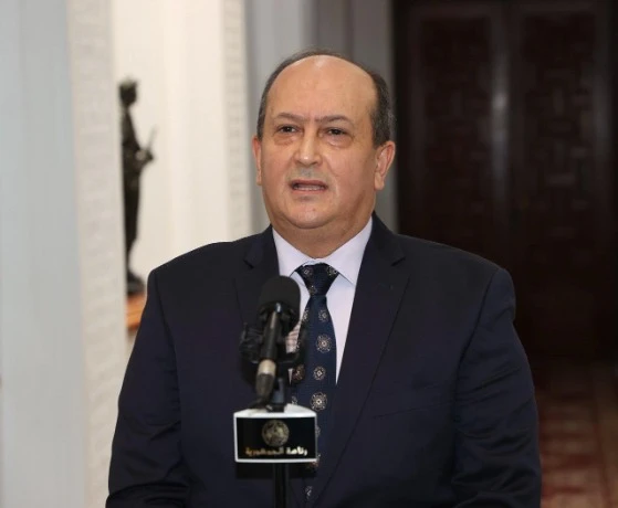 الوزير الأول: رئيس الجمهورية أسدى تعليماته بالسهر على خدمة المواطن والدفع  بالاقتصاد الوطني