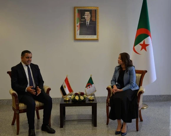 شرفي تشرف على مراسم افتتاح دورة تكوينية حول حقوق الطفل وإعداد  التقارير الدولية