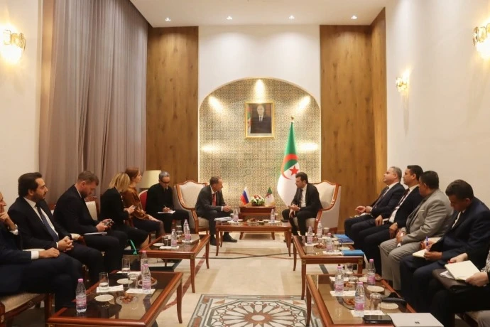 فلاحة : بحث آليات تعزيز الشراكة مع متعاملين اقتصاديين من روسيا والصين