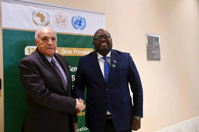 عطاف يستقبل نظيره البوتسواني