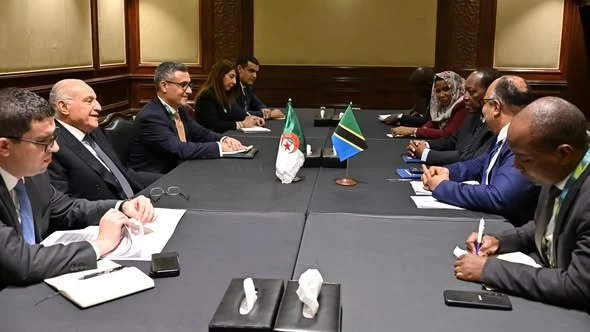 الدورة الثانية لمنتدى الشراكة الإفريقية-الروسية: عطاف يجري بالقاهرة  محادثات مع نظيره التنزاني