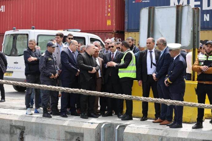 سعيود  يقوم بزيارة تفتيشية إلى ميناء الجزائر