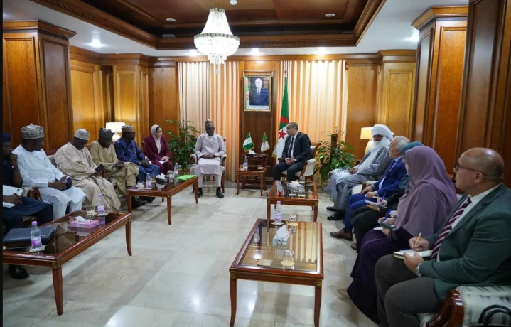 عجال يستقبل وفدا من مؤسسة التمويل الدولية