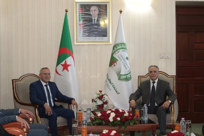 رئيس السلطة الوطنية المستقلة للانتخابات يستقبل الأمين العام للتحالف الوطني  الجمهوري