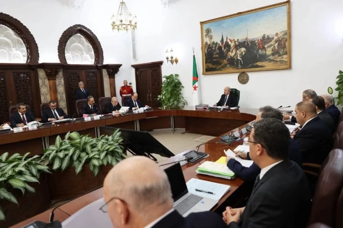 رئيس الجمهورية يوجه بمضاعفة مخابر مراقبة المنتوجات المستوردة