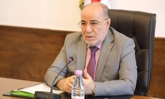 بلمهدي يشرف على انطلاق القوافل العلمية لنشر قيم الوسطية والاعتدال  وتعزيز روح التضامن