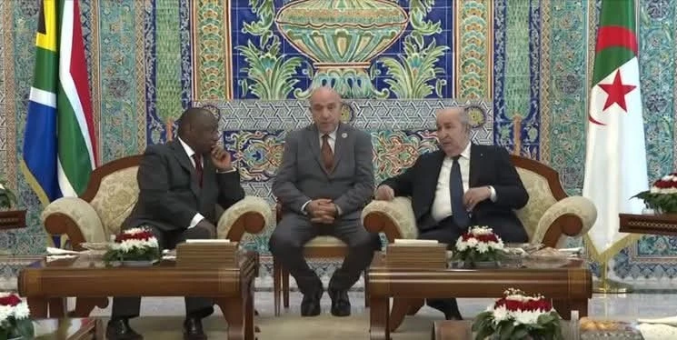 رئيس الجمهورية يجري محادثات مع نظيره الجنوب إفريقي قبل مراسم التوديع