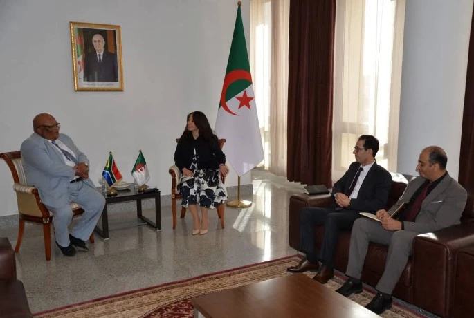 منصوري تسستقبل سفراء اثيوبيا وجنوب إفريقيا وتونس