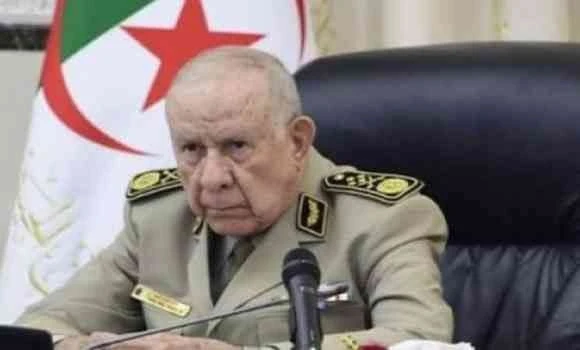 الفريق أول السعيد شنقريحة يعزي في وفاة رئيس الحكومة الأسبق سيد أحمد غزالي