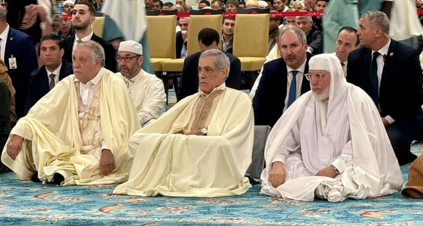 الوزير الأول يشرف على إحياء ليلة القدر المباركة بجامع الجزائر