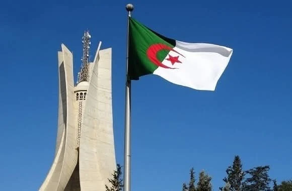 منظمات وطنية تندد بموقف الحكومة الانتقالية في مالي المعادي للجزائر