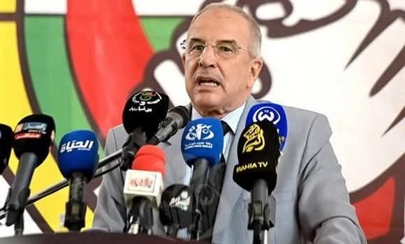 تاقجوت يدعو العمال الجزائريين الى التجند للدفاع عن المصالح العليا للبلاد