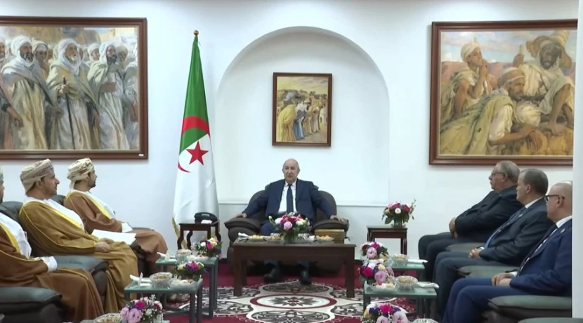 رئيس الجمهورية يستقبل وزير التجارة والصناعة وترويج الاستثمار العماني