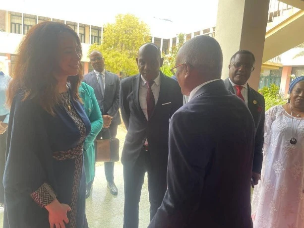 ممثلةً لرئيس الجمهورية، منصوري تشارك في  الاحتفالات الرسمية المخلّدة للذكرى الخمسين لاستقلال جمهورية الرأس الأخضر