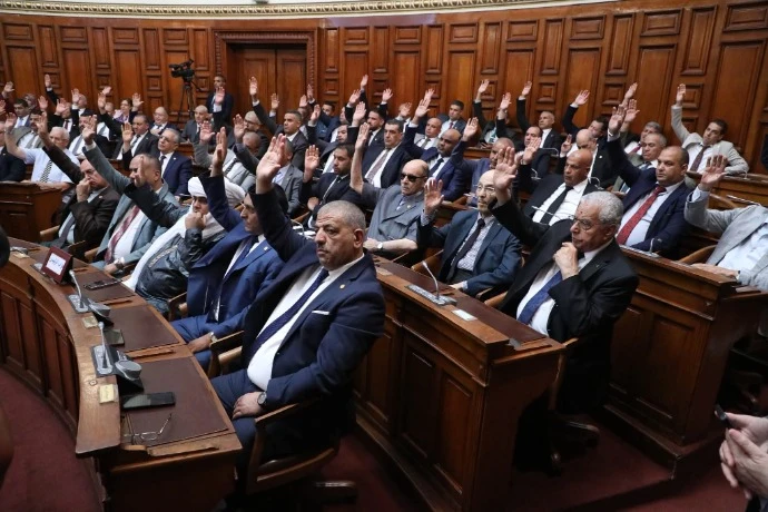 خفض سن التقاعد لعمال التربية: المصادقة على نص القانون المتمم لقانون التقاعد