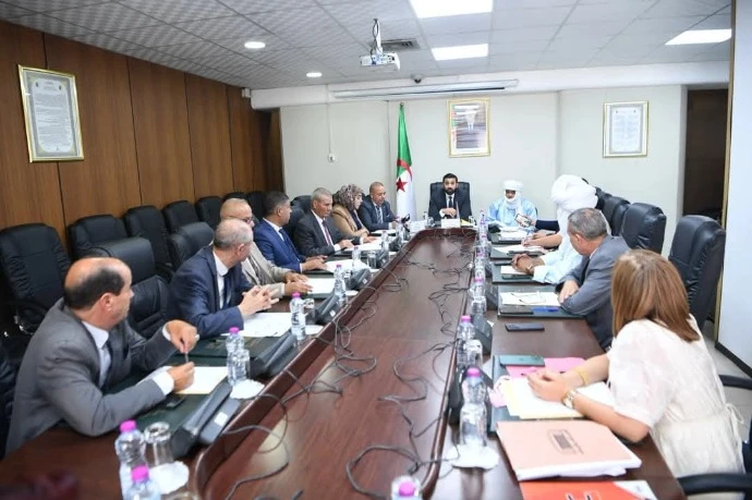 لجنة الدفاع للمجلس الشعبي الوطني تناقش برنامج عملها للدورة البرلمانية الحالية