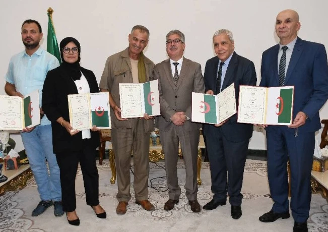 والي  غليزان يشيد بدور الإعلام في ترسيخ التنمية وخدمة الوطن ....من “المقاومة الجزائرية” إلى إعلام التنمية