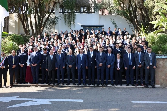 سعيود يشرف على  إنطلاق فعاليات حفل تخرج الدفعة 53 للمدرسة الوطنية للإدارة