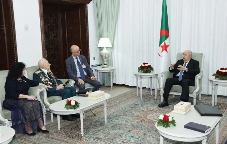 رئيس الجمهورية يستقبل العقيد الروسي المتقاعد والخبير السابق في نزع الألغام أندريه بافلينكو