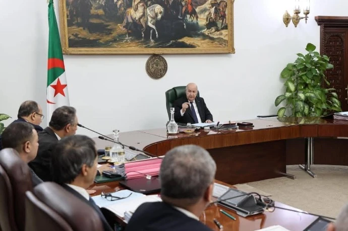 مجلس الوزراء يصادق على التعديلات الخاصة بمشروع القانون العضوي المتعلق بالأحزاب السياسية