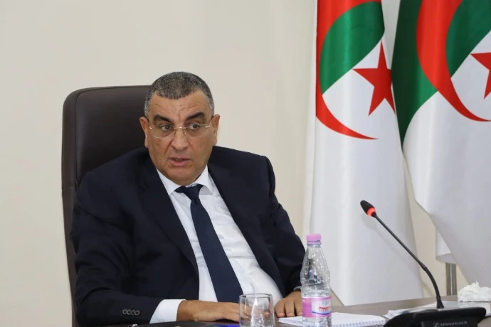 جلاوي يشرف على جلسة عمل لمتابعة مدى التزام مؤسسات  الإنجاز بتعهداتها