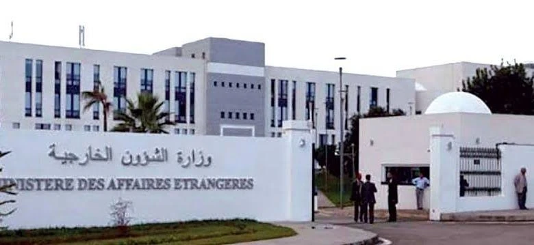 الجزائر تدعو كافة الليبيين الى الحوار لفض الخلافات