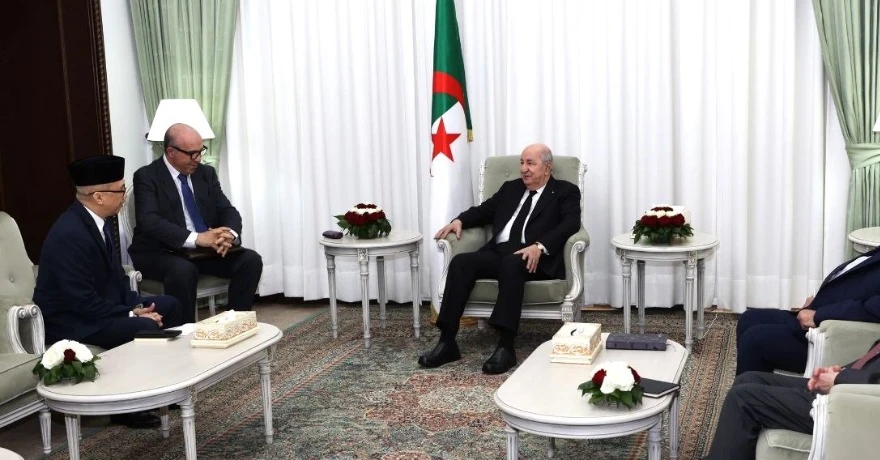 رئيس الجمهورية يستقبل سفير جمهورية اندونيسيا بالجزائر